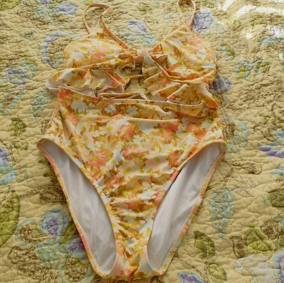 Hurley Floral One Piece Swimsuit - Picture 11 of 15